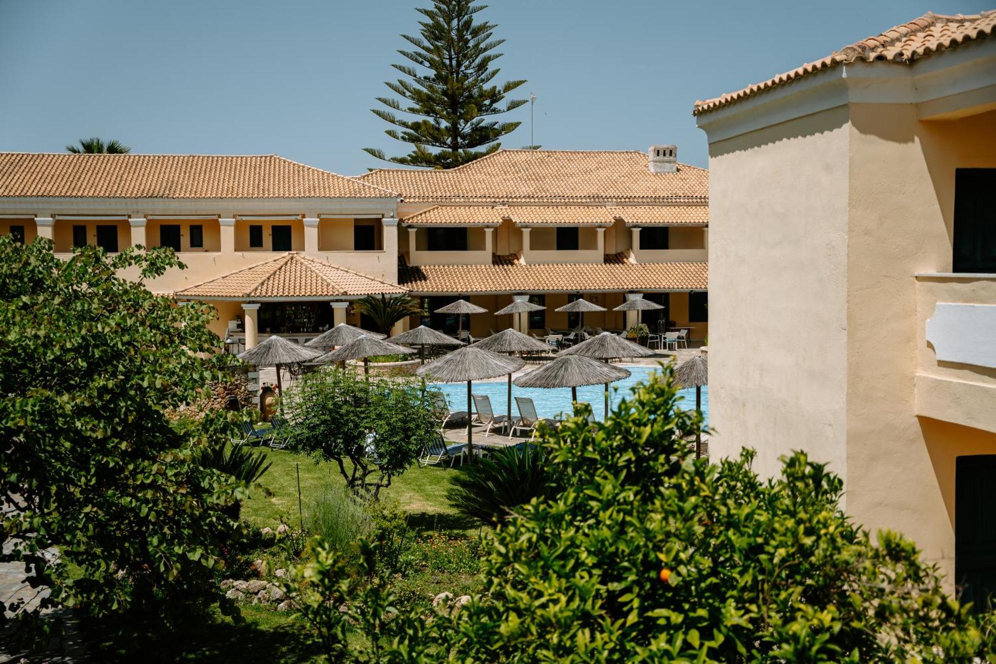 Karavostasi Beach Hotel Perdika  Exterior foto